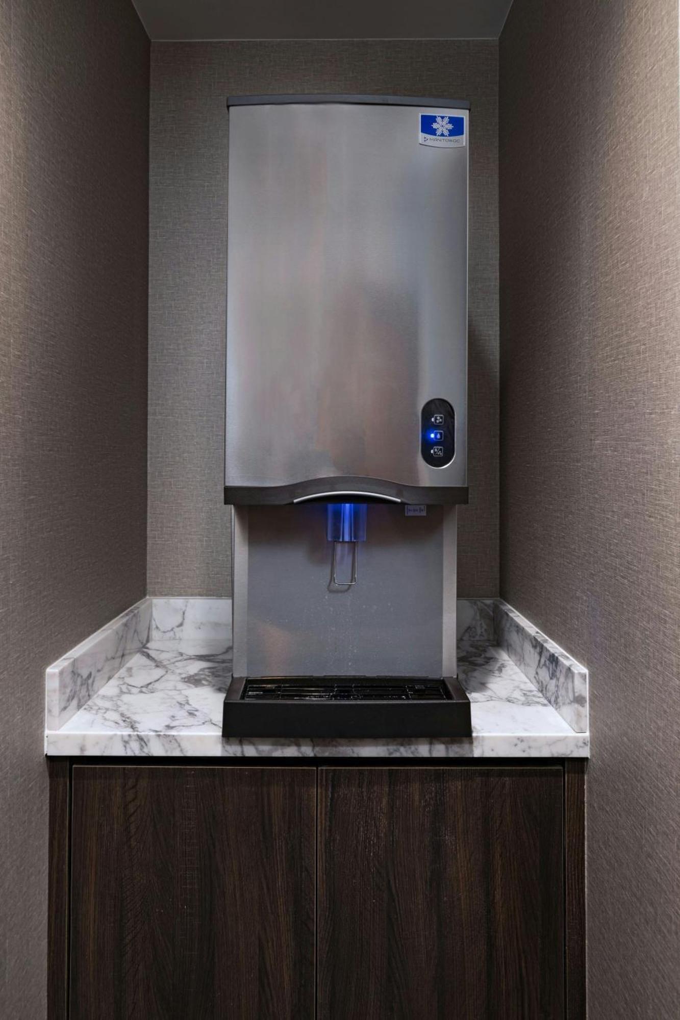 Ac Hotel By Marriott Fort Worth Downtown Екстериор снимка